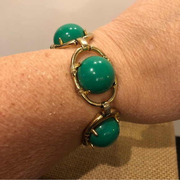 Stella Dot “Zinnia” Statement Bracelet, gold tone with green cabochons - Picture 6 of 15